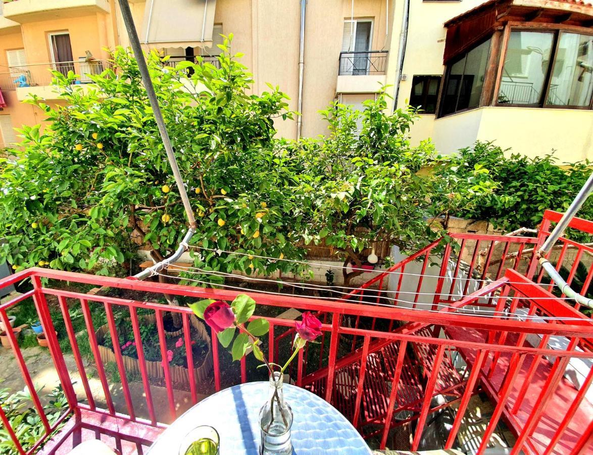 Casa Bonita, House With Private Entrance And Garden, Between Center And Sea Atenas Exterior foto